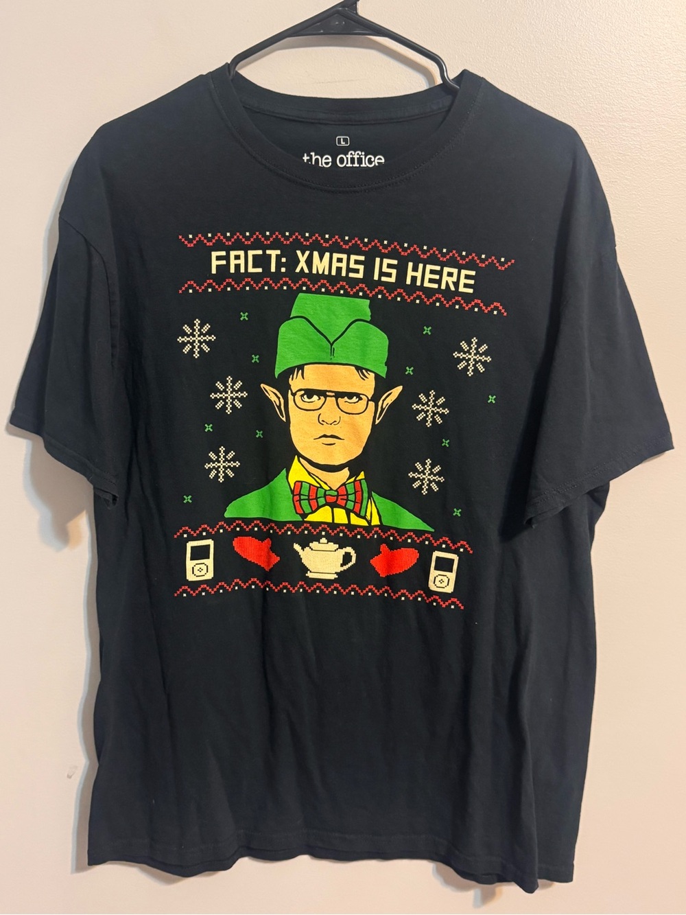 The Office Dwight Schrute Christmas Graphic T-Shirt Black Men's Large